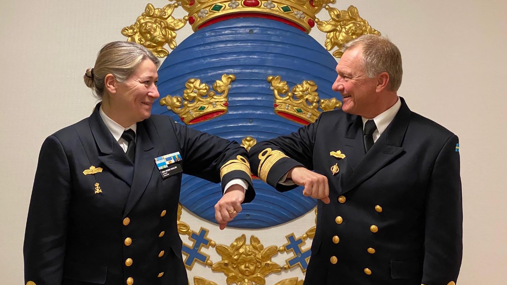 Idag kan marinchefen konteramiral Ewa Skoog Haslum räkna in två moderniserade ubåtar av Gotlandsklass. Chefen för marinmateriel vid FMV, konteramiral Odd Werin, har nu återlämnat HMS Uppland till Försvarsmakten efter genomför halvtidsmodernisering. Foto: Försvarsmakten, Marinstaben